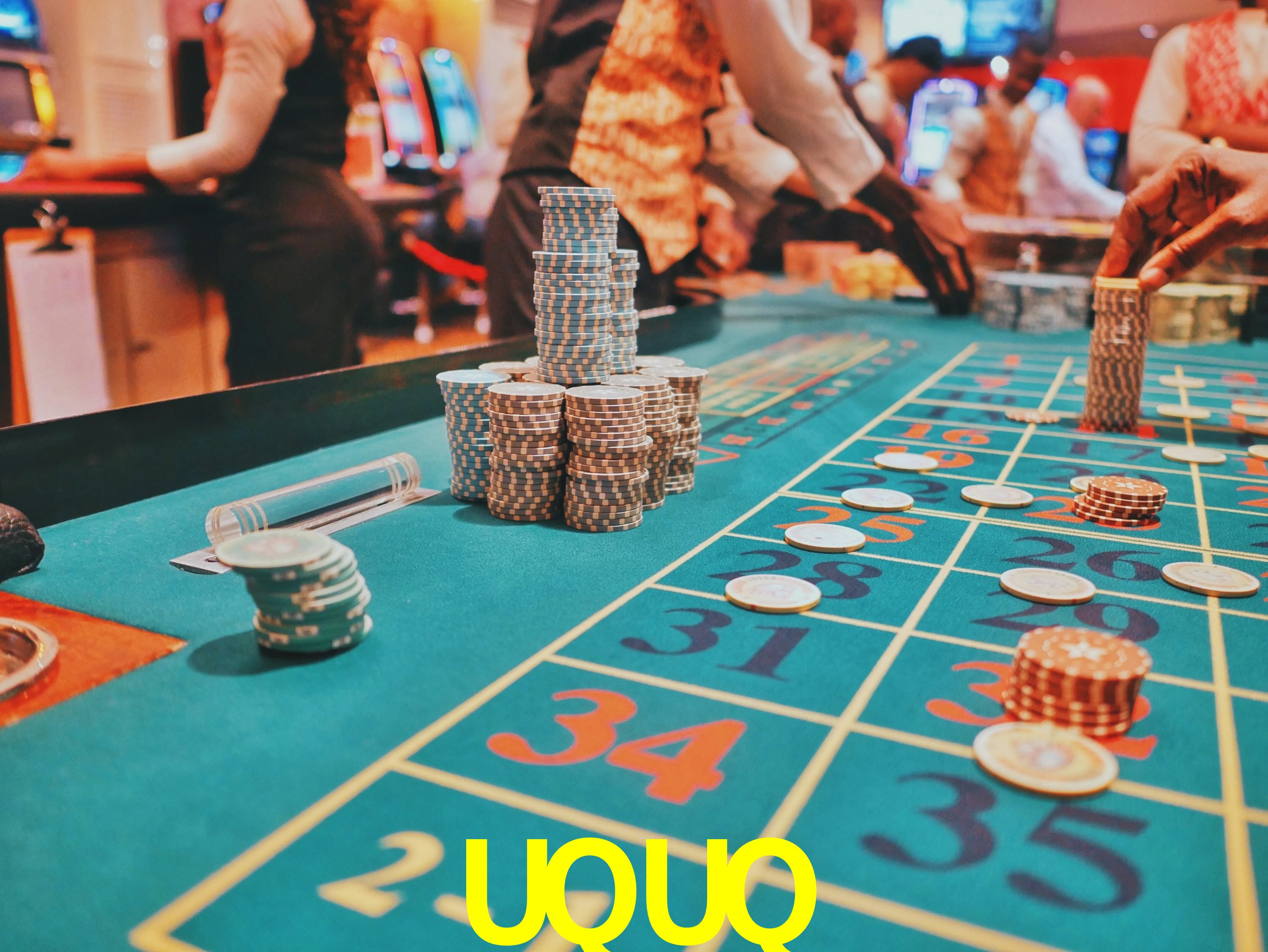 Jogos de Mesa Premium UQUQ - Blackjack, Roleta, Baccarat